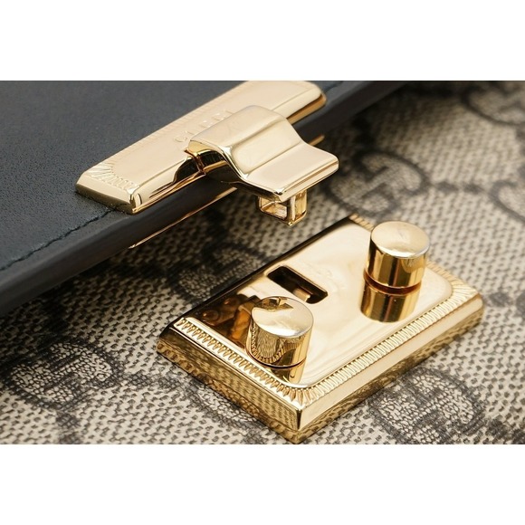 Gucci GG Supreme Chain Wallet Khaki - Picture 5 of 9